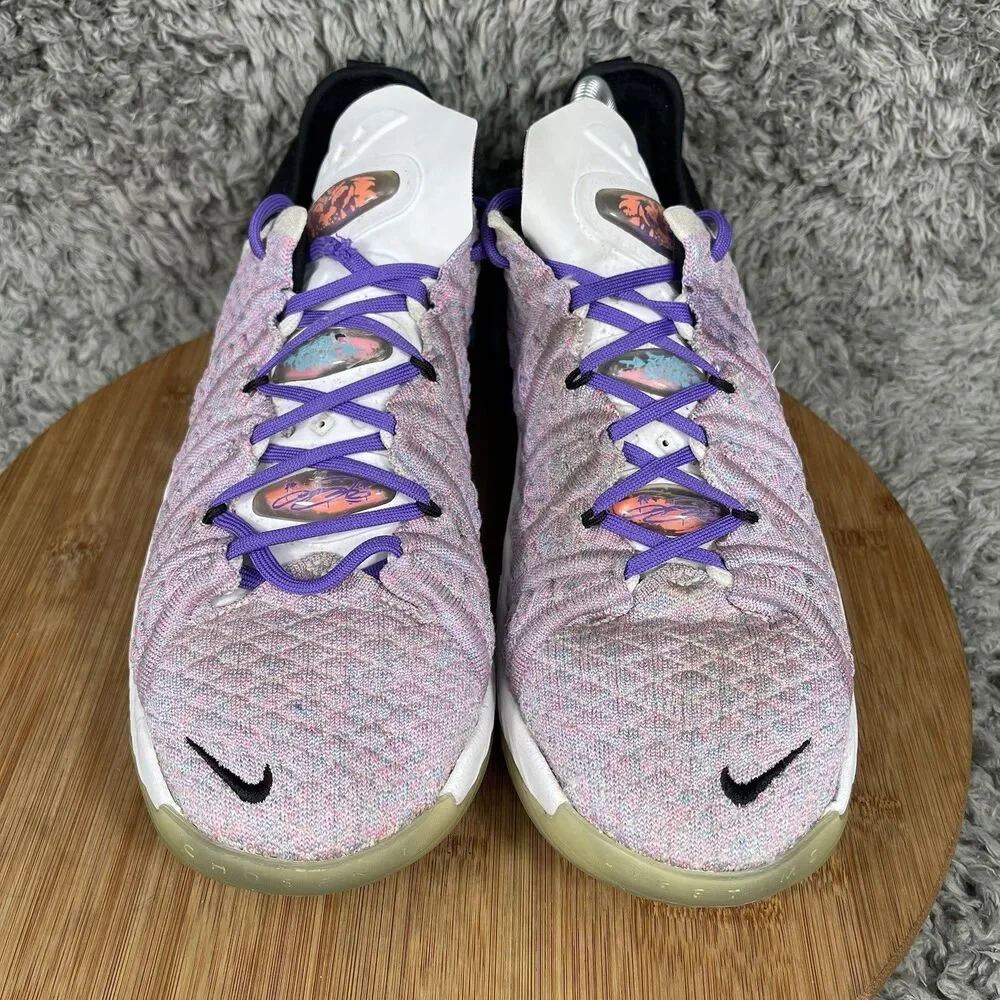 Nike LeBron 18 XVIII Graffiti Basketball Shoes Sneakers Size 7 Y
